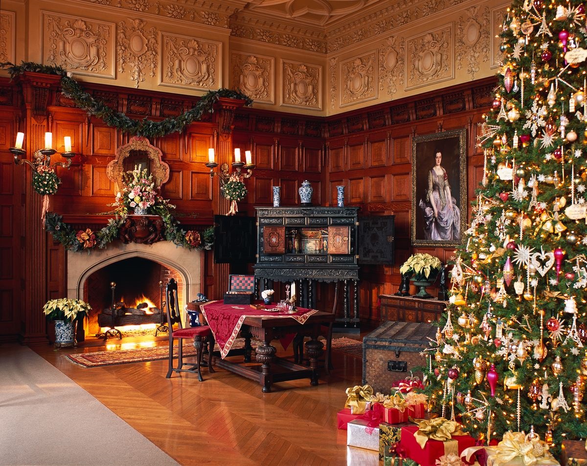 Biltmore Oak Sitting Room Fireplace