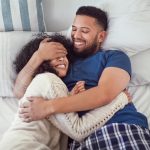 Do Men & Women Sleep Differently? Welcome to the Battle of the Bed!